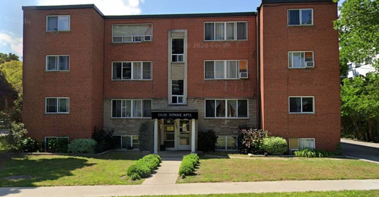 2393 New Street, Burlington, ON, L7R 1K1