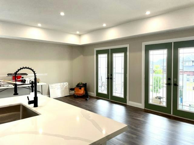 3-370 Edgehill Drive, Barrie, ON, L4N 9X4 2