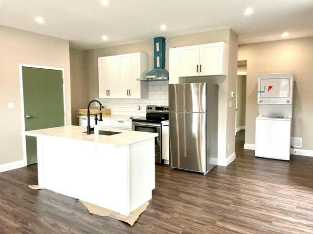 3-370 Edgehill Drive, Barrie, ON, L4N 9X4 1