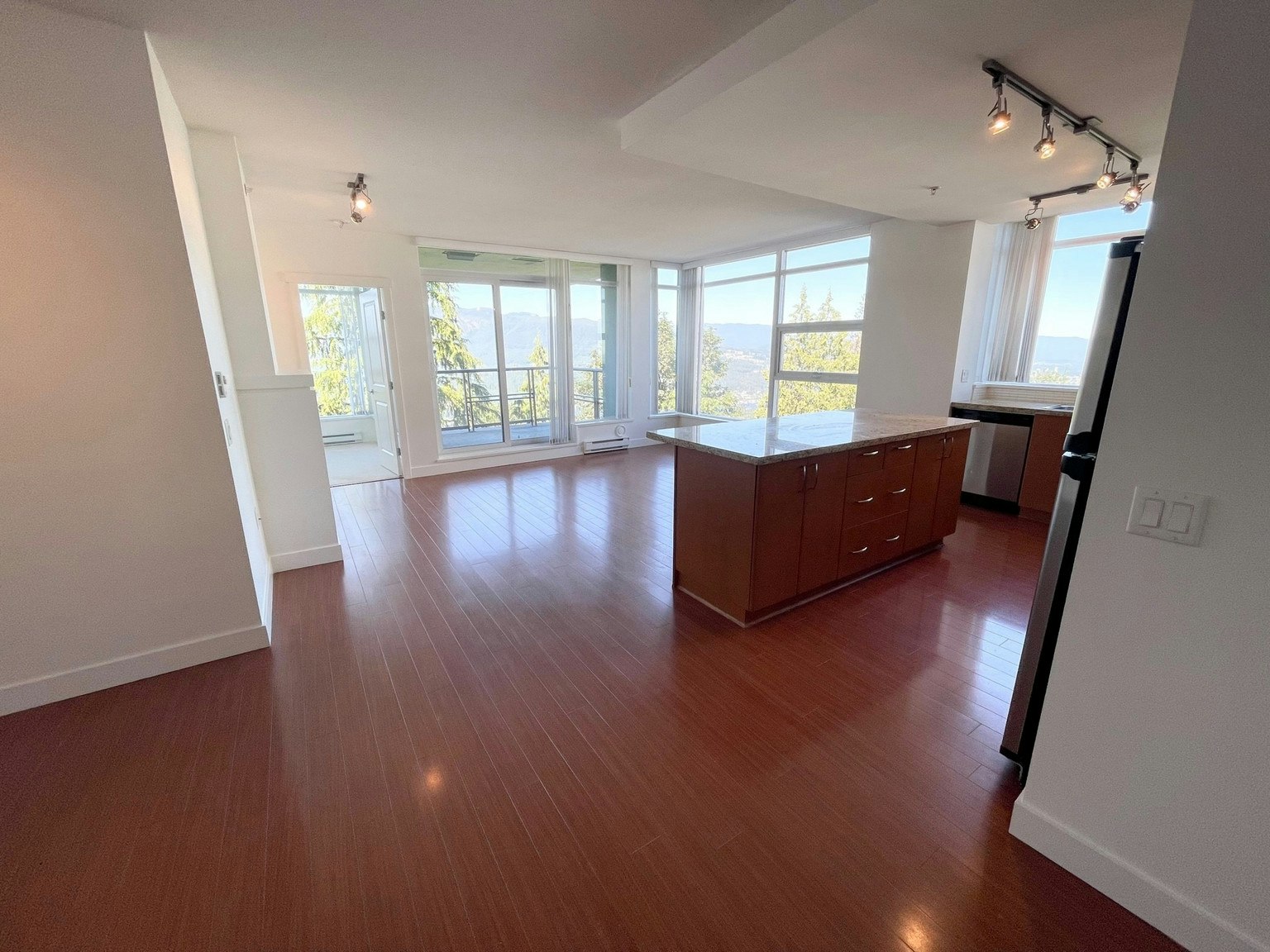 703-9188 University Crescent, Burnaby, BC, V5A 0A5 - 9