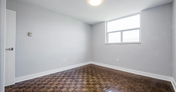 2506-70 Park Street East, Mississauga, ON, L5G 1M5 - 12