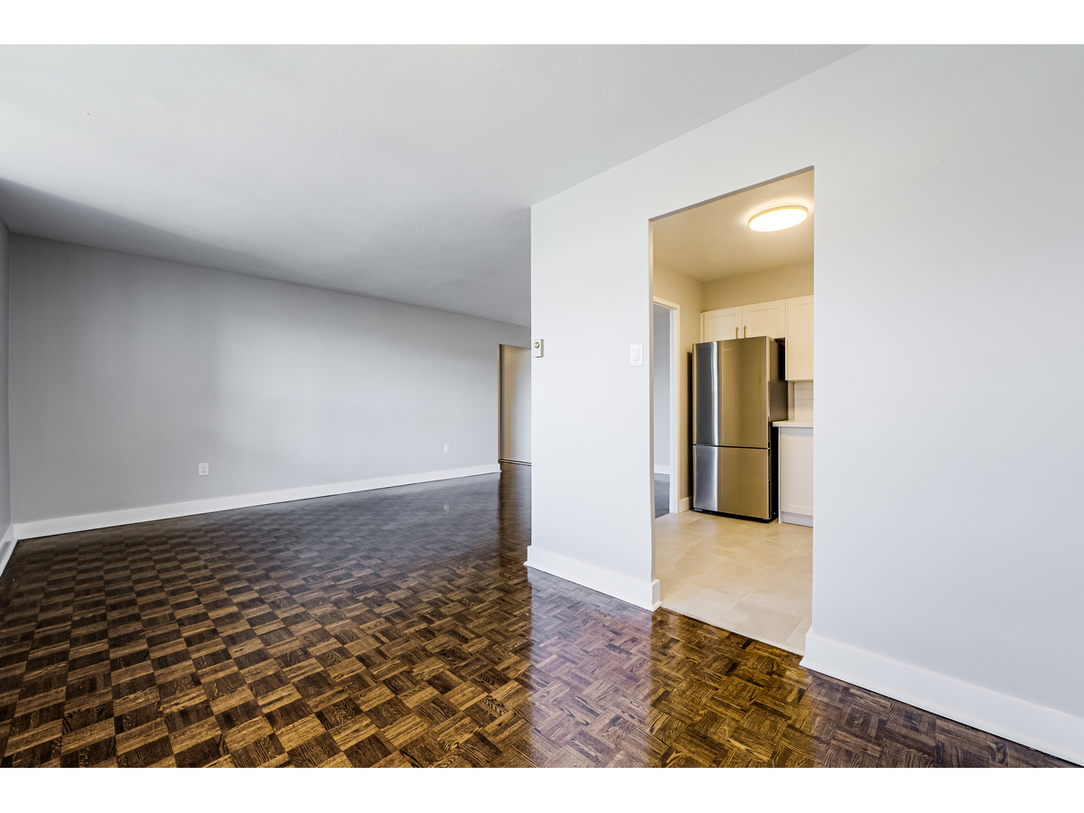 2506-70 Park Street East, Mississauga, ON, L5G 1M5 - 8