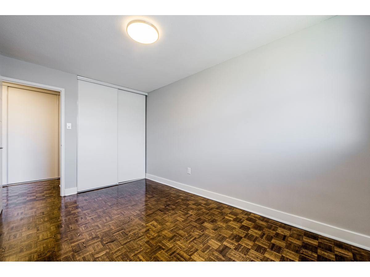2506-70 Park Street East, Mississauga, ON, L5G 1M5 - 13