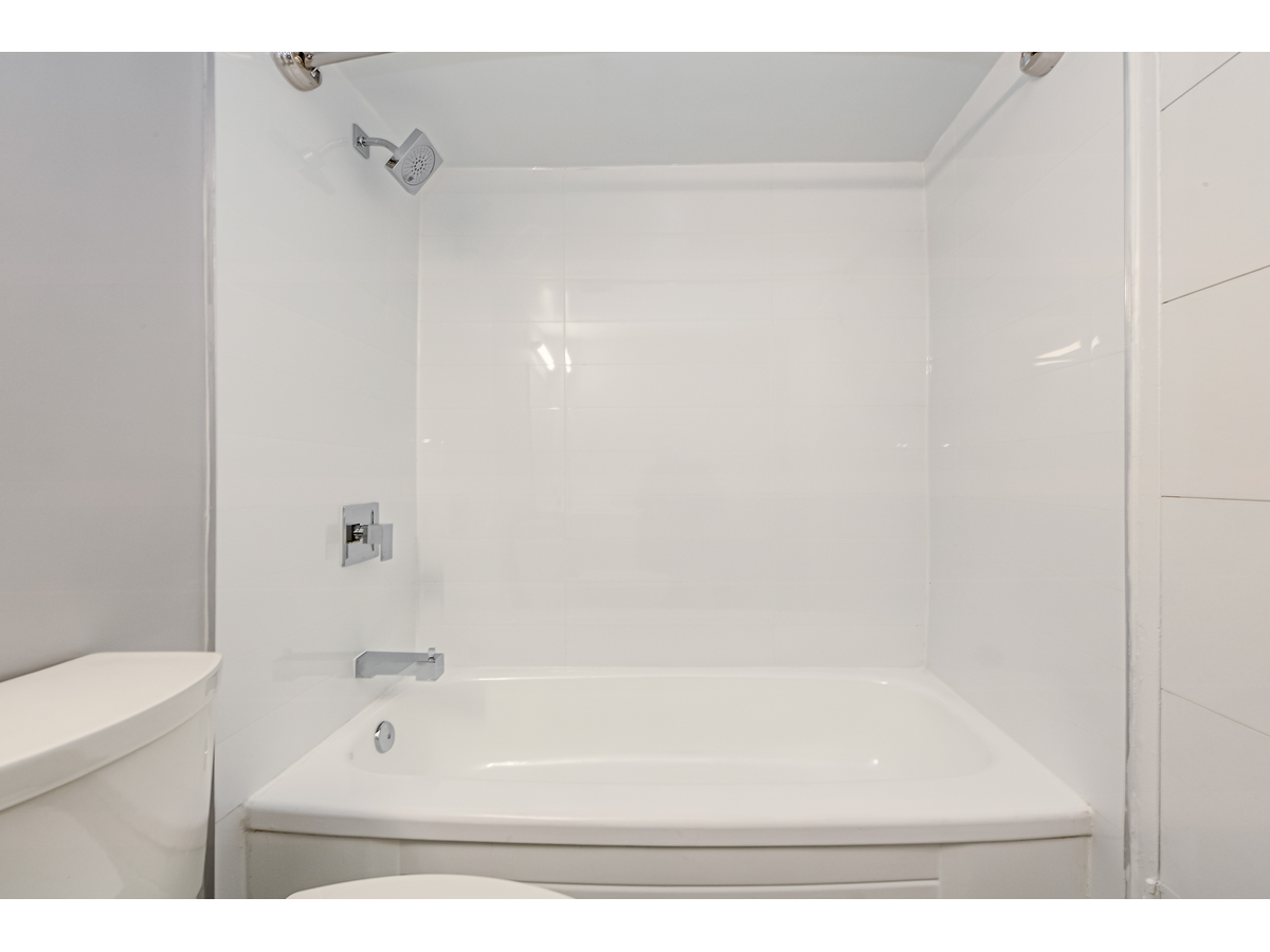 2506-70 Park Street East, Mississauga, ON, L5G 1M5 - 16