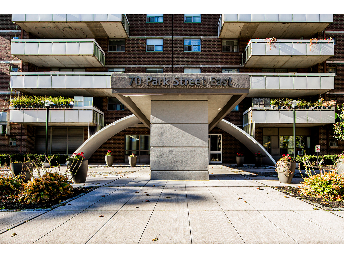 2506-70 Park Street East, Mississauga, ON, L5G 1M5 - 21