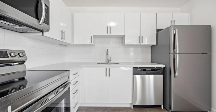 3 Torbolton Drive, Toronto, ON, M9W 3Y3 - 2