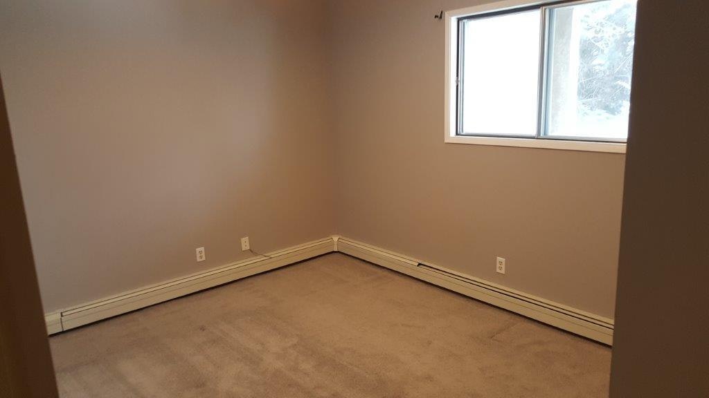 310 Stillwater Drive, Saskatoon, SK, S7J 4H7 - 7