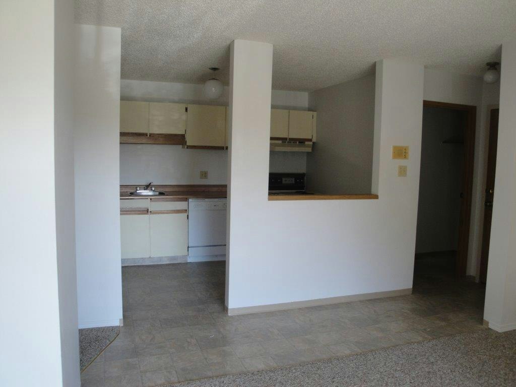 315 Kingsmere Boulevard, Saskatoon, SK, S7J 4J6 - 8