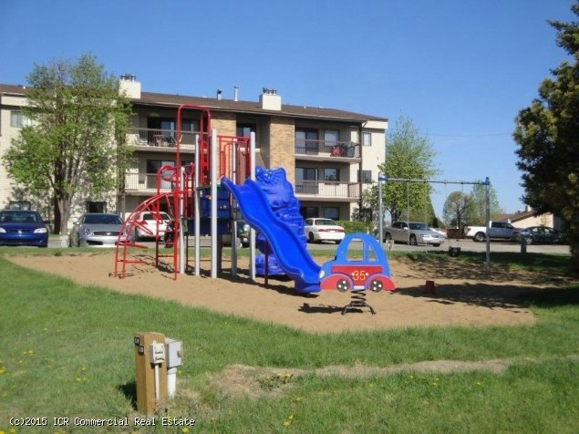 315 Kingsmere Boulevard, Saskatoon, SK, S7J 4J6 - 10
