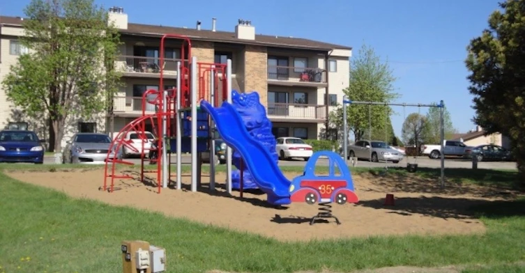 315 Kingsmere Boulevard, Saskatoon, SK, S7J 4J6 - 10