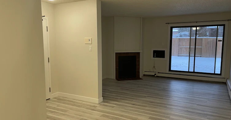 315 Kingsmere Boulevard, Saskatoon, SK, S7J 4J6 - 3