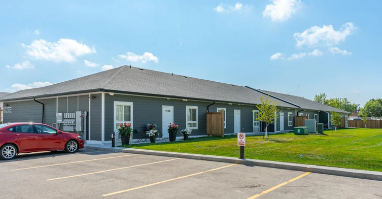 1027 B Manitoba Avenue, Selkirk, MB, R1A 4P1 - 2