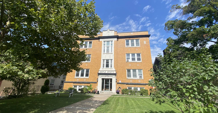 1290 Ouellette, Windsor, ON, N8X 1J5 - 2