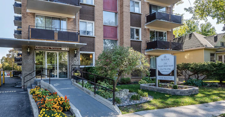 202-230 Forsyth Street North, Sarnia, ON, N7T 6E2 - 2