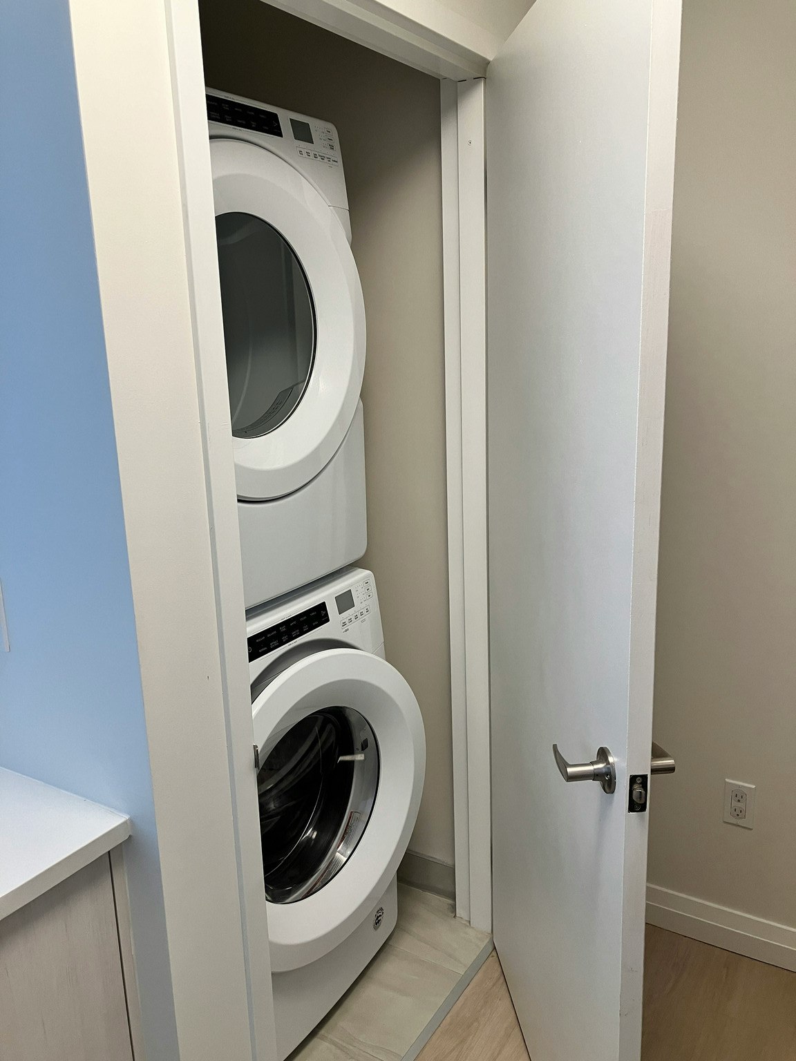 407S-1161 Heron Road, Ottawa, ON, K1V 2S9 - 6
