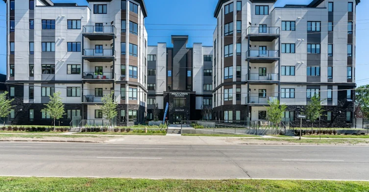 116 Street NW, Edmonton, AB, T5H 3M1 - 3