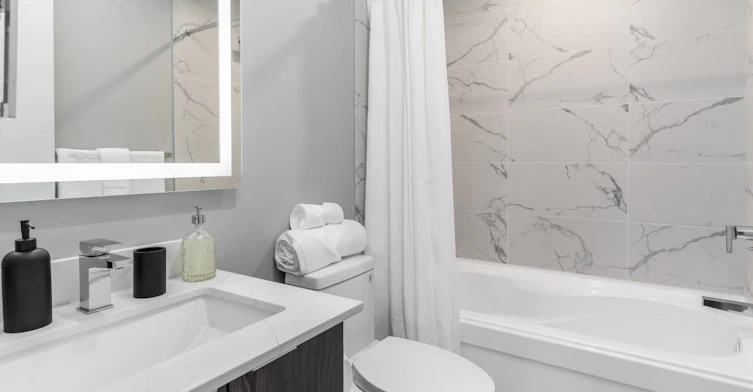 116 Street NW, Edmonton, AB, T5H 3M1 - 11