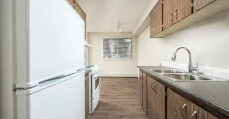 108-10305 108 Avenue, Edmonton, AB, T5H 3Z2 - 16