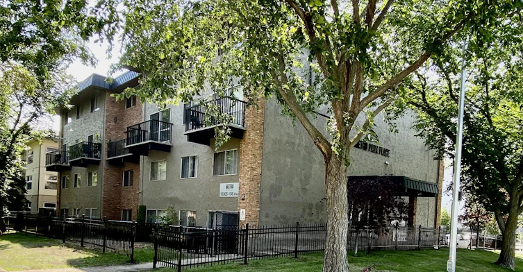 108-10305 108 Avenue, Edmonton, AB, T5H 3Z2 - 3