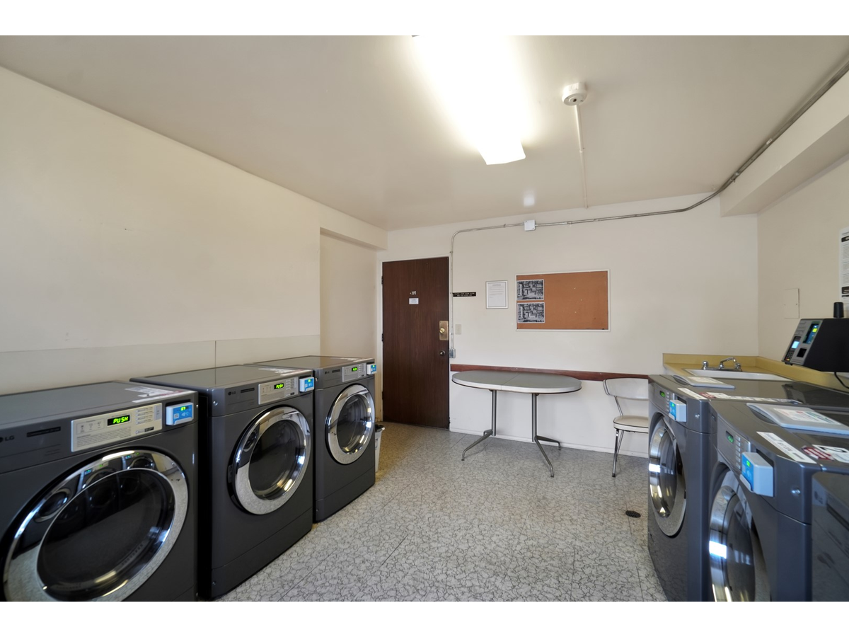 0220-820 Craigflower Road, Esquimalt, BC, V9A 6X2 - 15