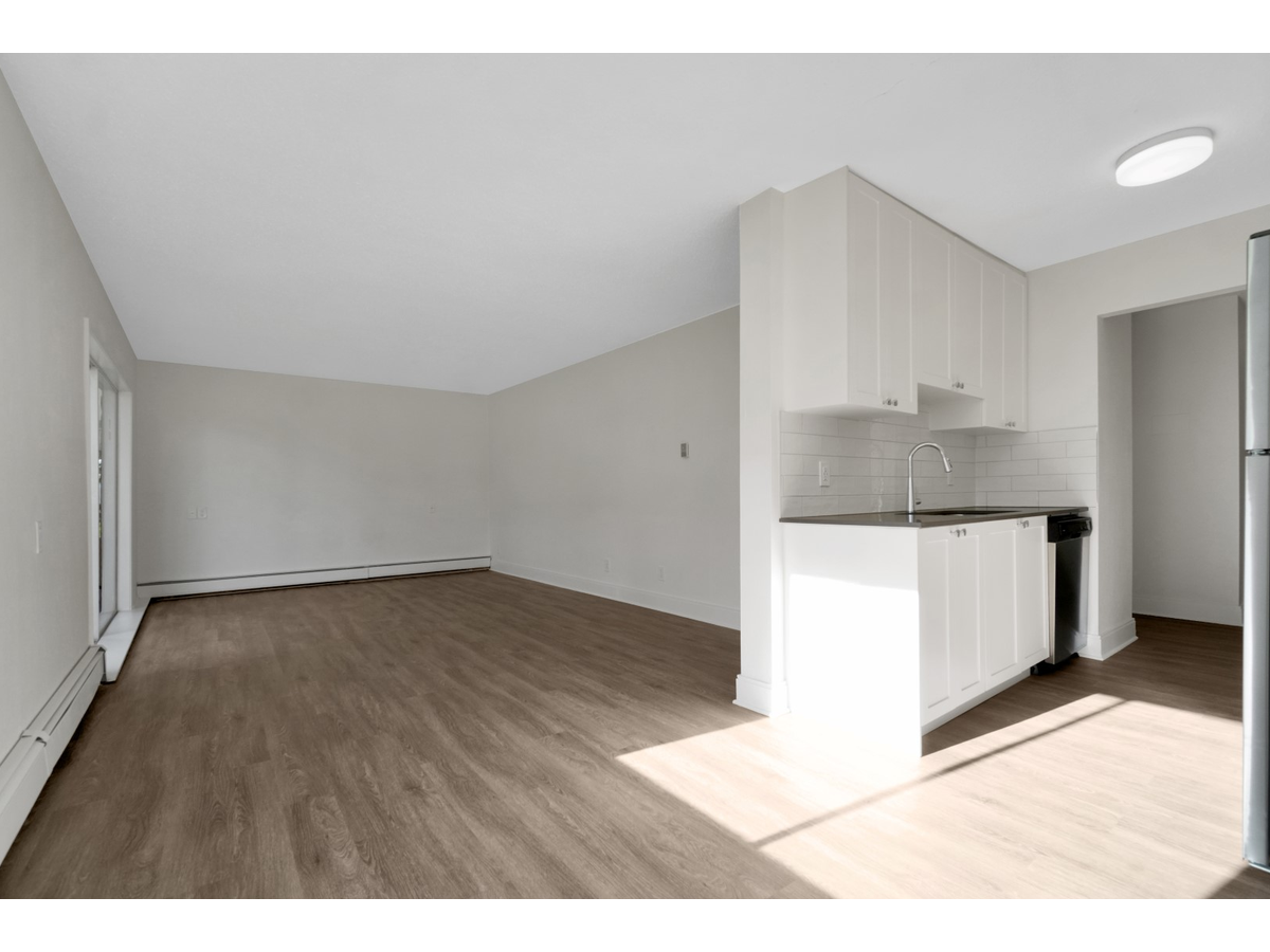 0220-820 Craigflower Road, Esquimalt, BC, V9A 6X2 - 25