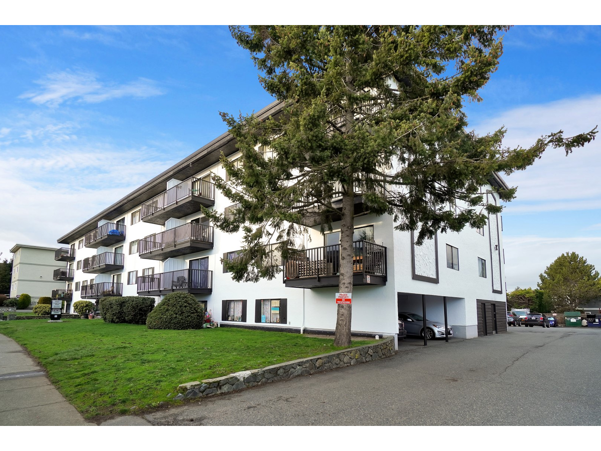0220-820 Craigflower Road, Esquimalt, BC, V9A 6X2 - 2