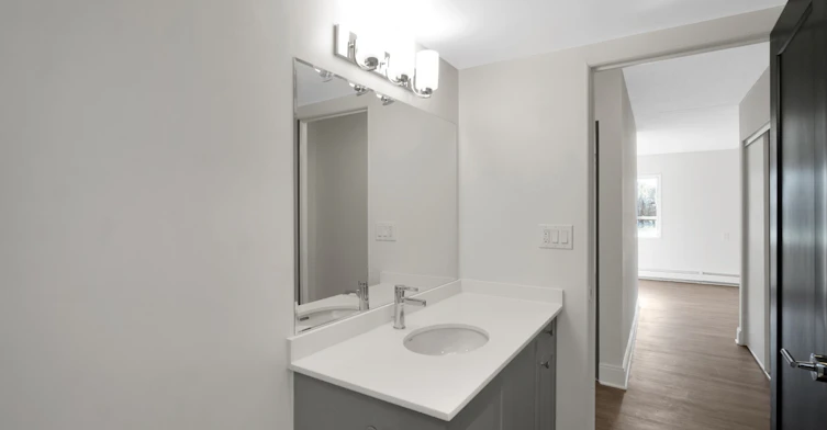 0220-820 Craigflower Road, Esquimalt, BC, V9A 6X2 - 21