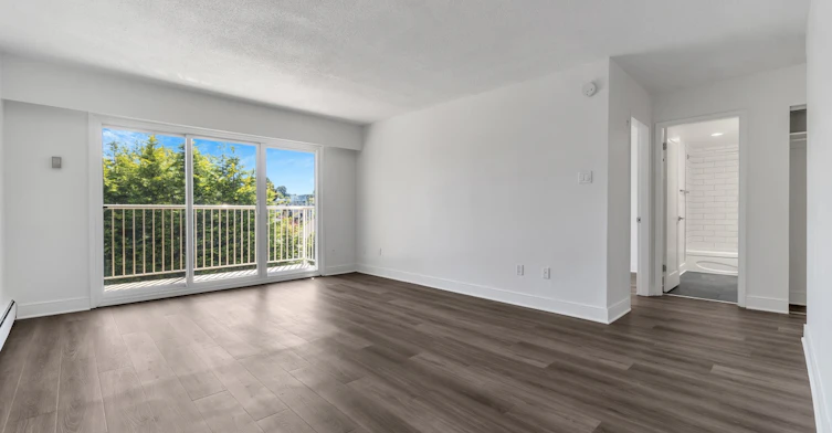 0211-1035 Pendergast Street, Victoria, BC, V8V 2W9 - 11
