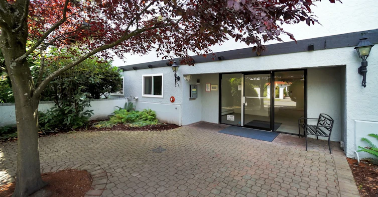 0211-1035 Pendergast Street, Victoria, BC, V8V 2W9 - 7