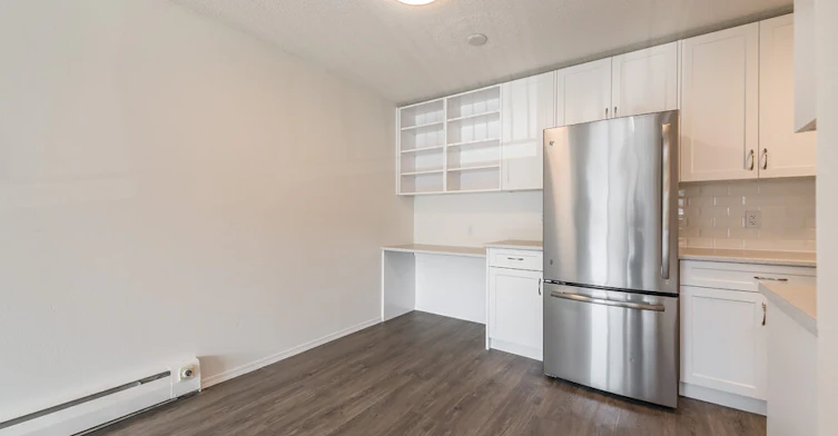 432-1575 Begbie Street, Victoria, BC, V8R 1L2 - 3
