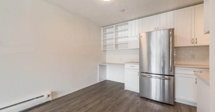 423-1575 Begbie Street, Victoria, BC, V8R 1L2 - 3