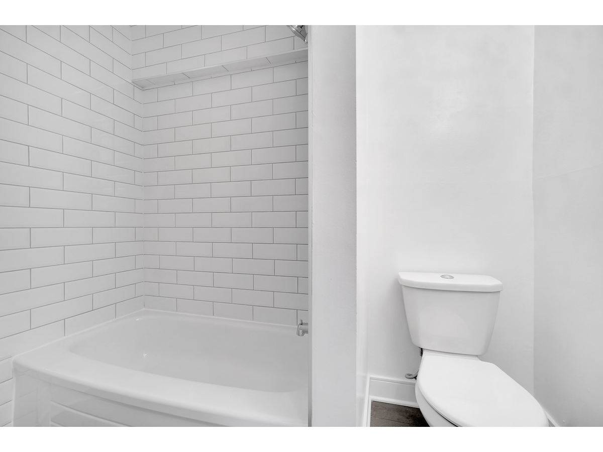 0109-1180 Colville Road, Esquimalt, BC, V9A 4P7 - 4
