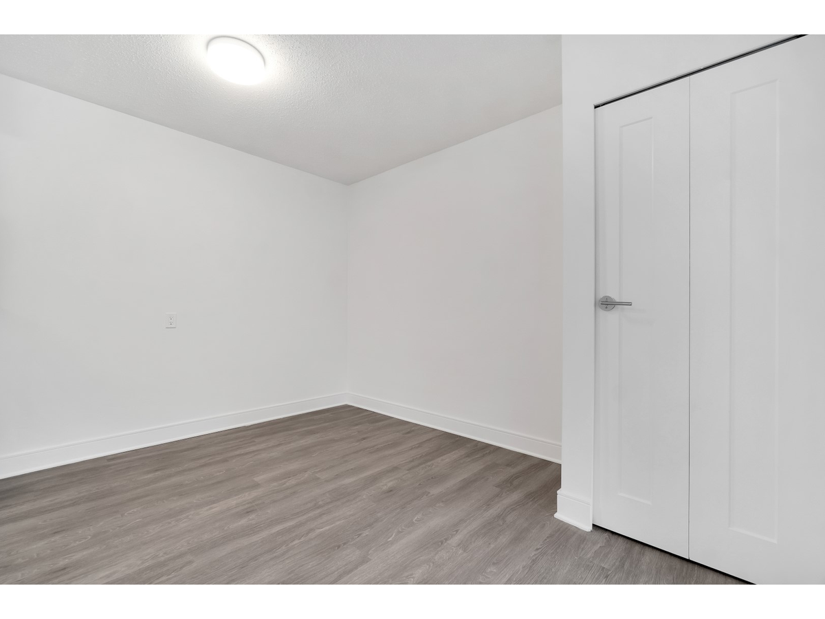 0109-1180 Colville Road, Esquimalt, BC, V9A 4P7 - 10