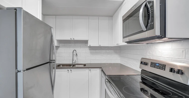 0301-1180 Colville Road, Esquimalt, BC, V9A 4P7 - 2