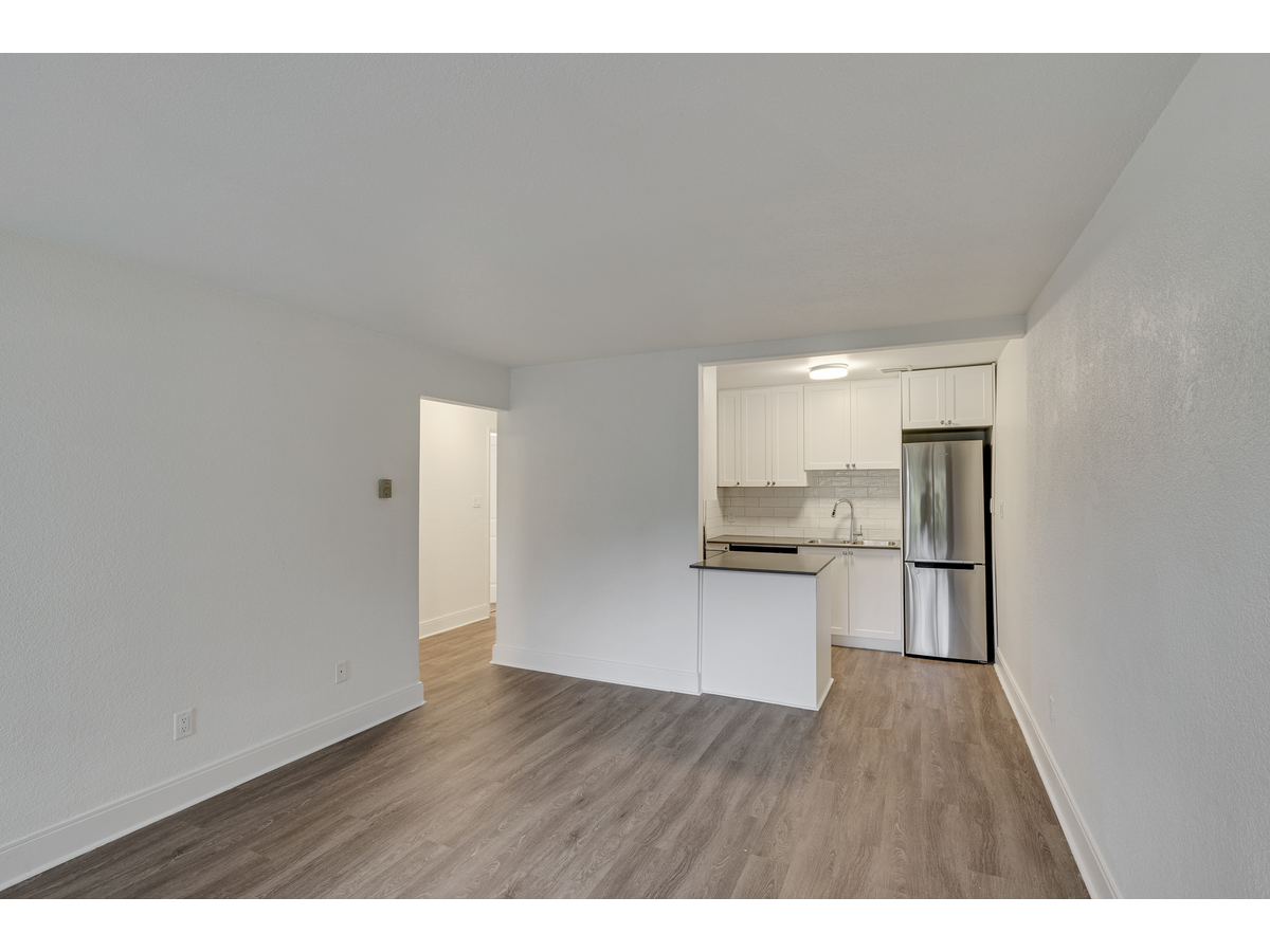 0033-1224 Balmoral Road, Victoria, BC, V8T 1B3 - 5