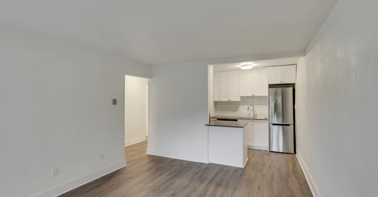 0033-1224 Balmoral Road, Victoria, BC, V8T 1B3 - 5