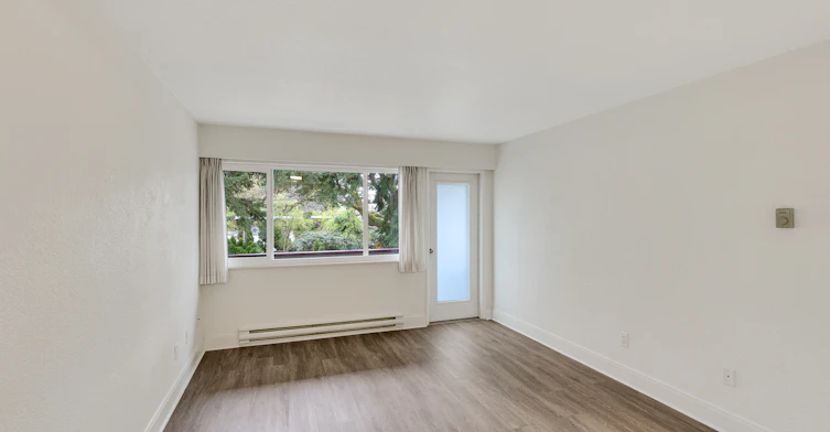 0035-1224 Balmoral Road, Victoria, BC, V8T 1B3 - 3