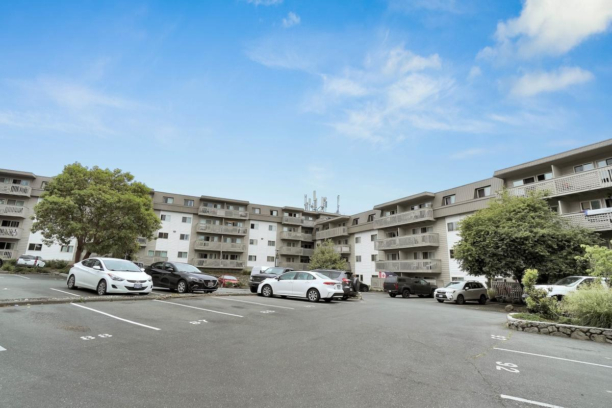 0209-948 Esquimalt Road, Esquimalt, BC, V9A 6V3 - 14