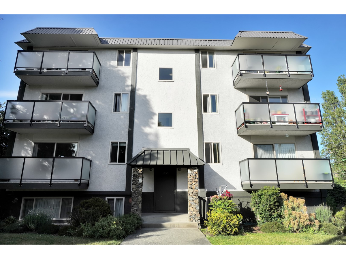0303-1955 Ashgrove Street, Victoria, BC, V8R 4N8