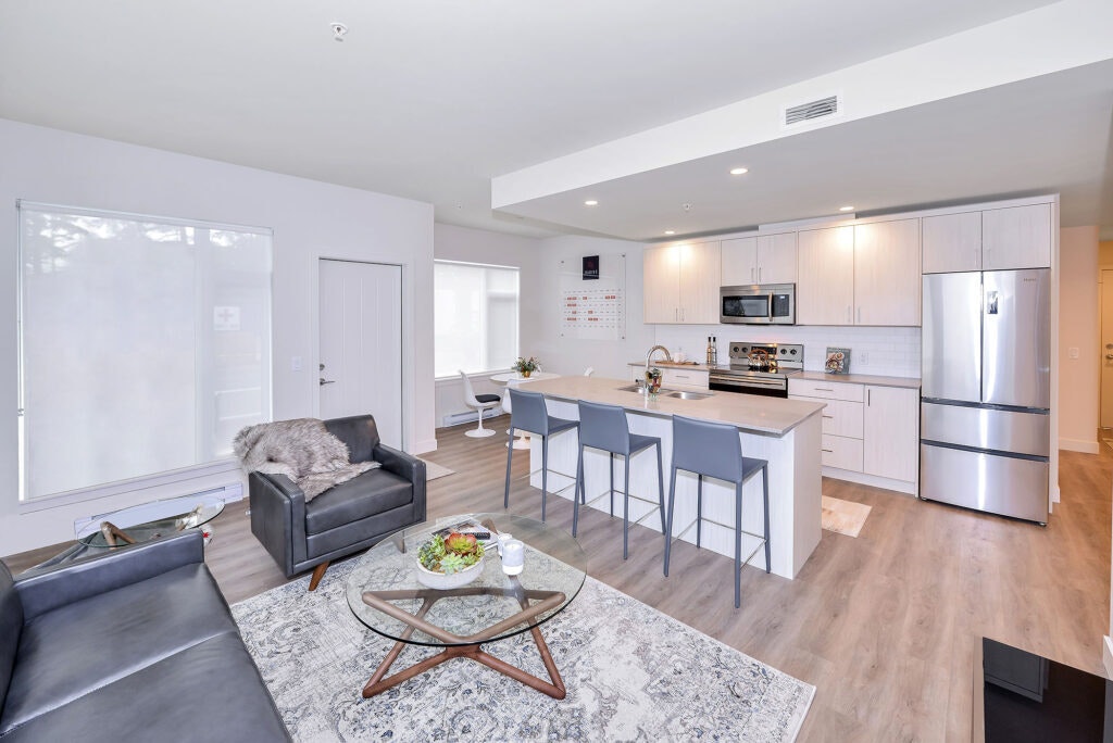 611-4398 West Saanich Road, Saanich, BC, V8Z 3E9