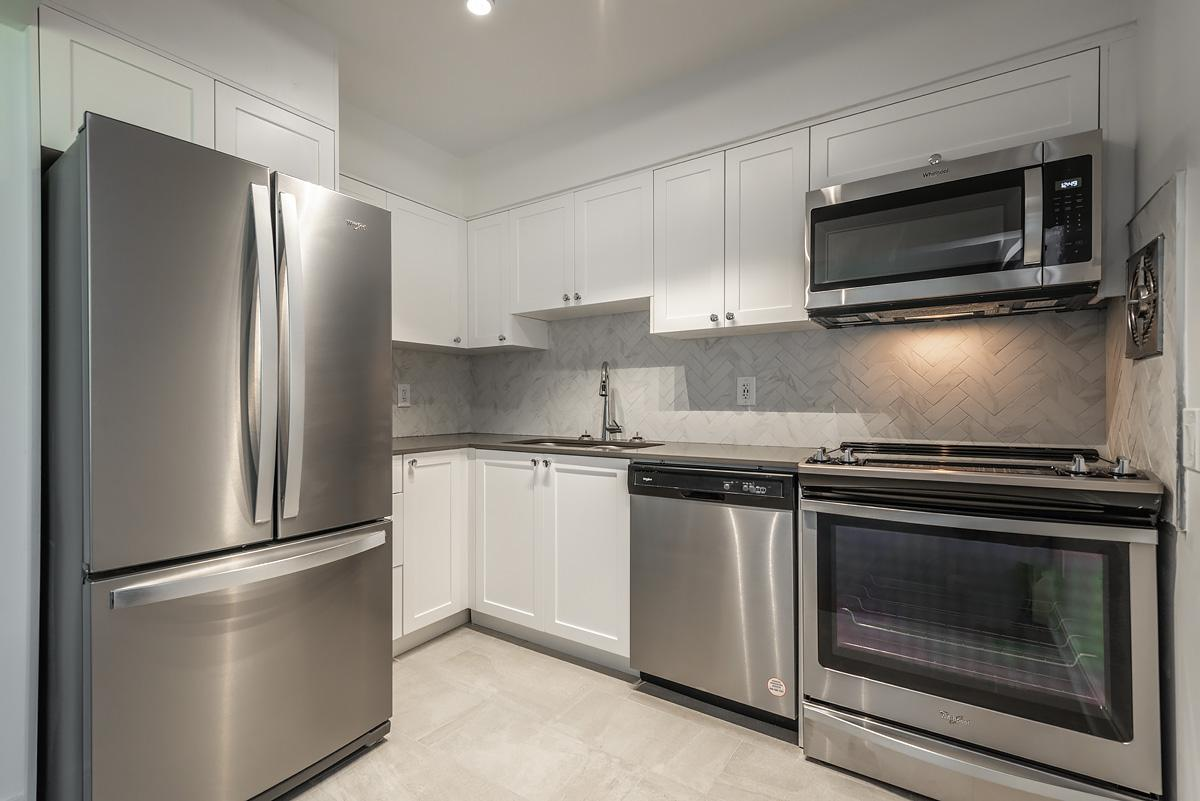0107-1126 Rockland Avenue, Victoria, BC, V8V 3H7
