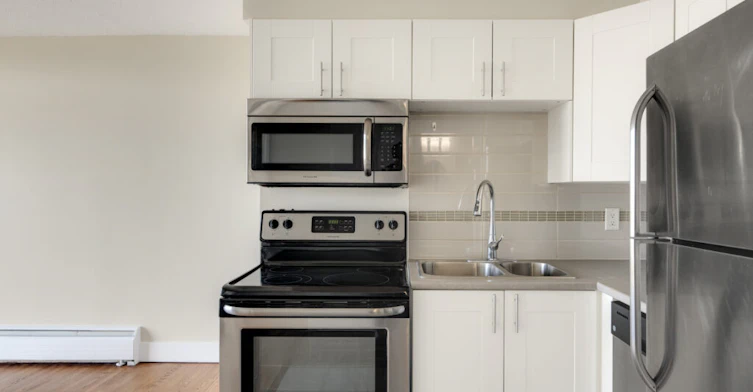 802-450 Dallas Road, Victoria, BC, V8V 1B1 - 4
