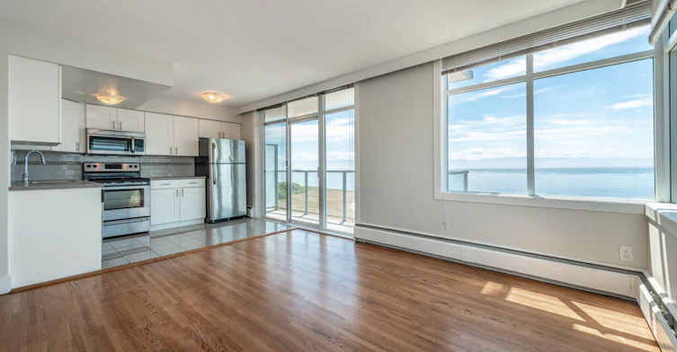 305-450 Dallas Road, Victoria, BC, V8V 1B1 - 2