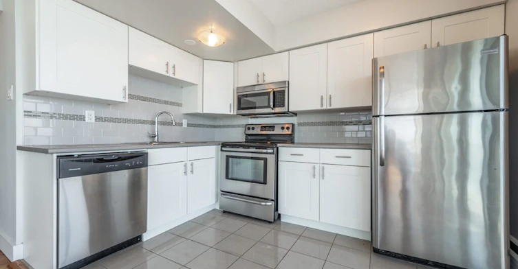 604-450 Dallas Road, Victoria, BC, V8V 1B1