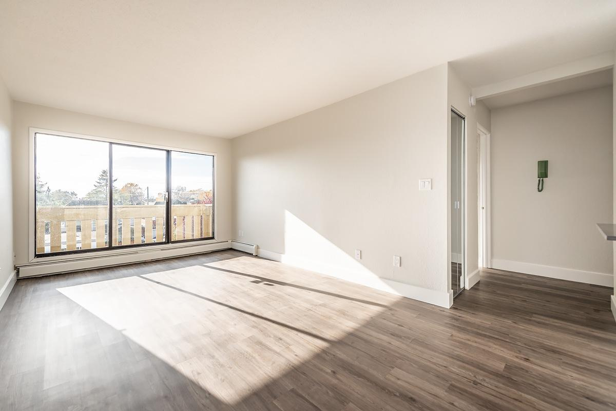 0402-337 St. James Street, Victoria, BC, V8V 4S8 - 4