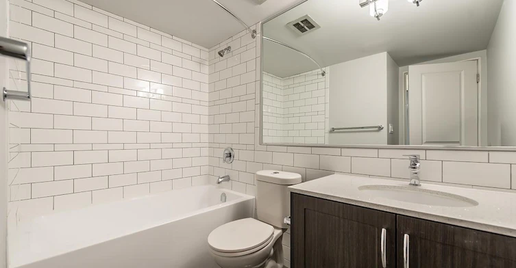 0402-337 St. James Street, Victoria, BC, V8V 4S8 - 3