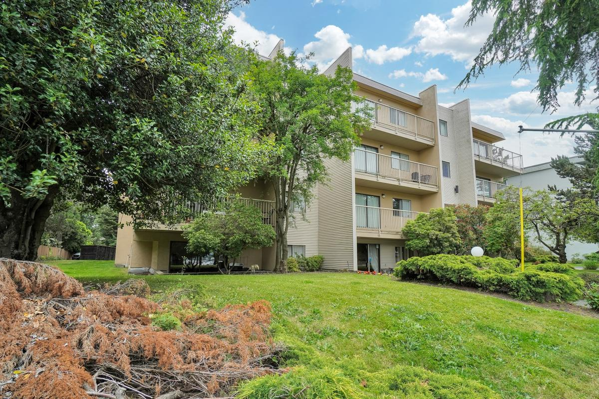 0304-3255 Quadra Street, Saanich, BC, V8X 1G4 - 3