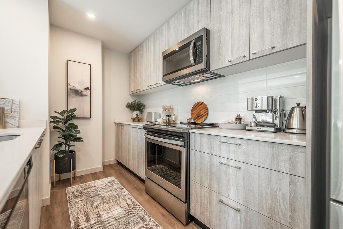 0605-1400 Quadra Street, Victoria, BC, V8W 0G4 - 8