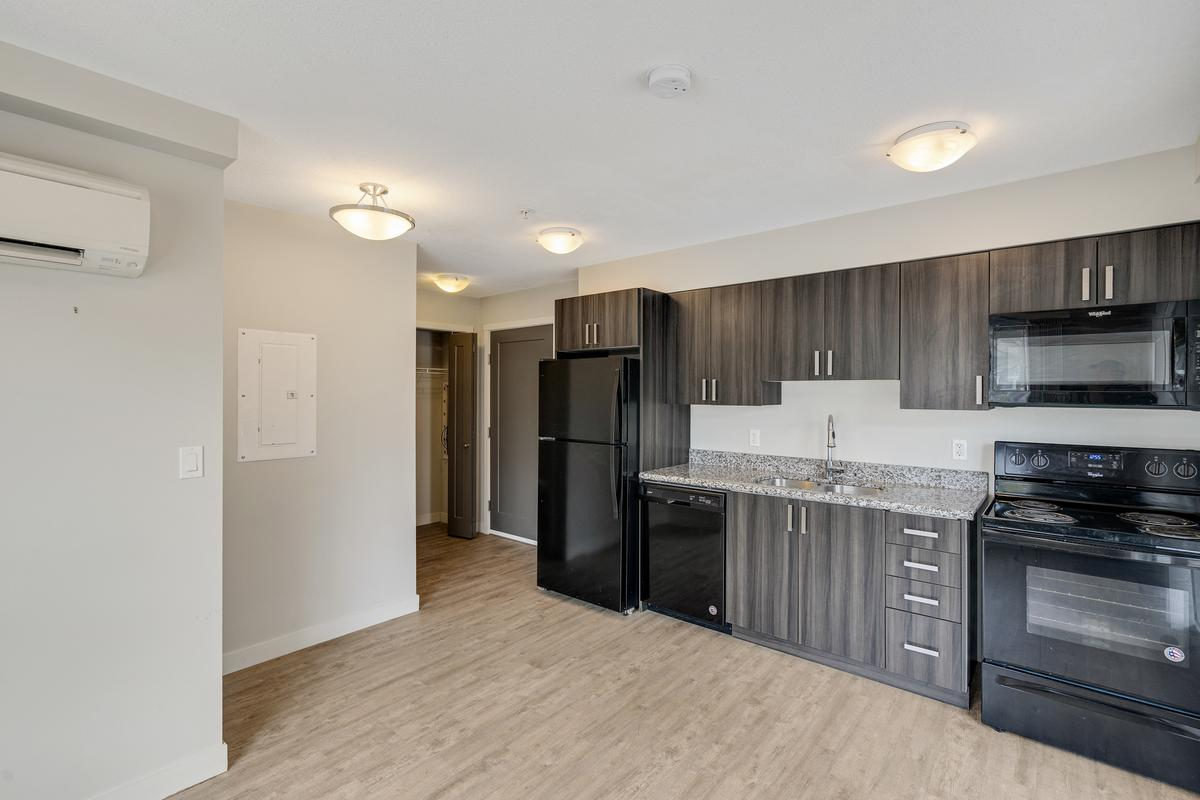 0213-2699 Peatt Road, Langford, BC, V9B 3V2 - 8