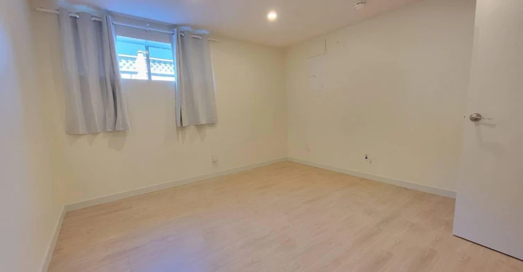 6021 Sumas Street, Burnaby, BC, V5B 2T5 - 6